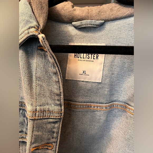 Hollister Jean Jacket - Picture 3 of 3